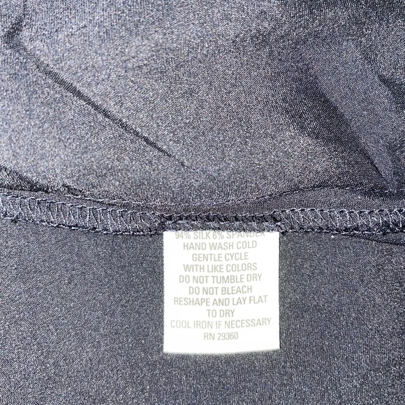 GNW silk black sleeveless blouse - Picture 10 of 10